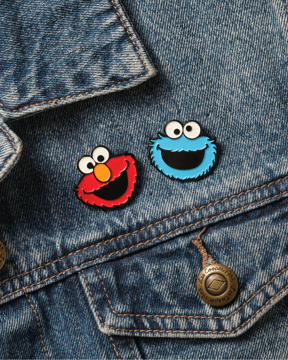 Cookie Monster Face Enamel Pin - Image 3