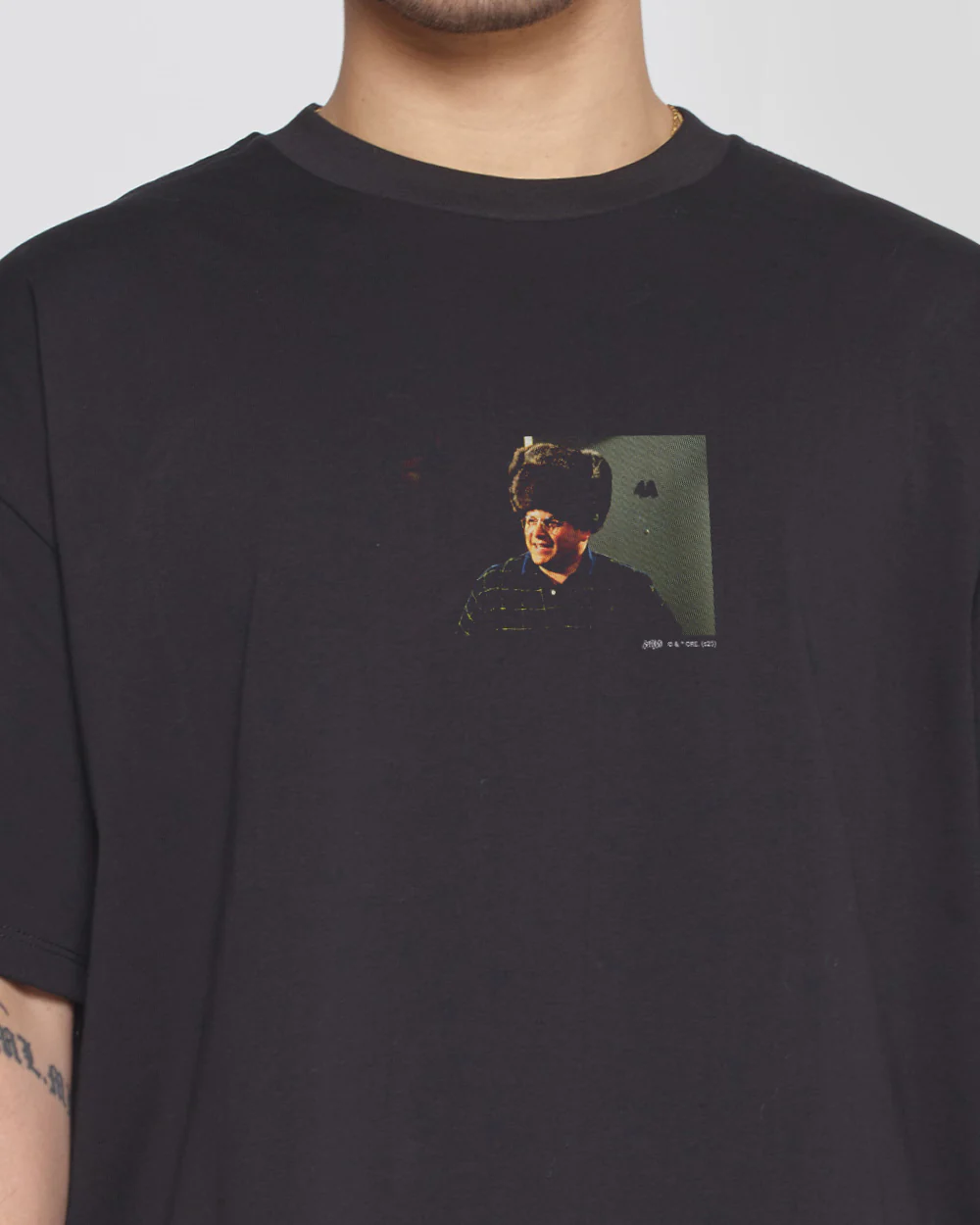 George’s Sable Hat Oversized Tee - Image 5